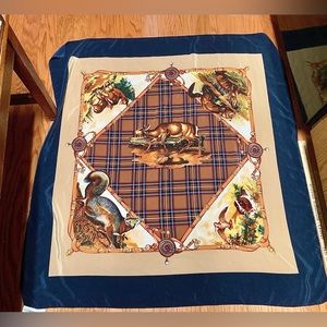 1990s Vintage 100% Silk Large Outdoors Wildlife Hunting Theme Scarf Wrap
